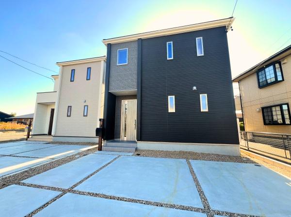 碧南市坂口町2期　1号棟